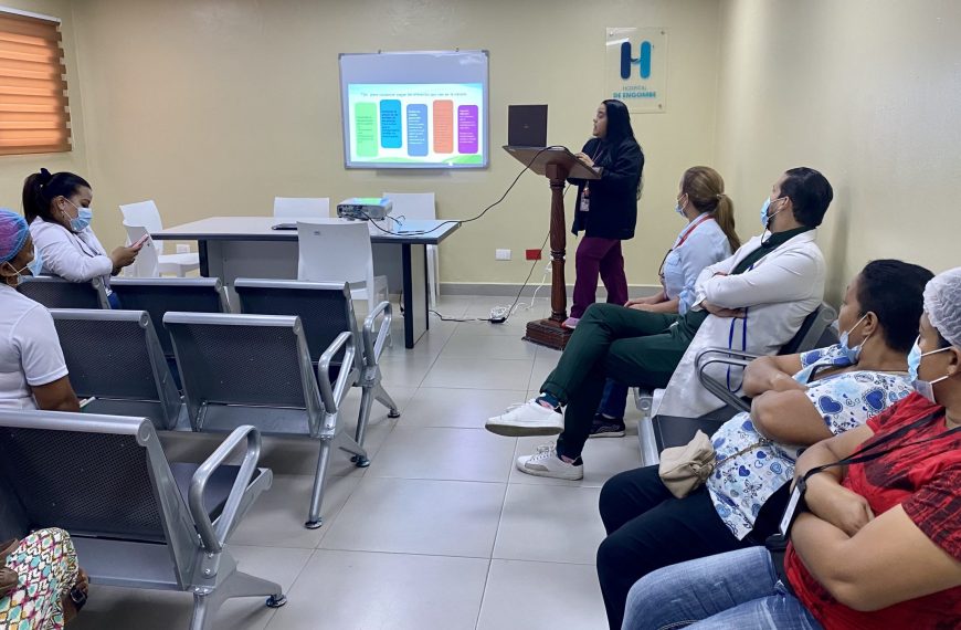 Hospital de Engombe capacita personal del Departamento de Alimentaci&oacute;n sobre Manejo y Manipulaci&oacute;n de los Alimentos