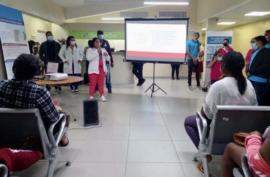 Nutri&oacute;loga del Hospital de Engombe imparte charla sobre&nbsp; &laquo;Alimentaci&oacute;n en el Tercer Trimestre del Embarazo&rdquo; en el &aacute;rea de Consulta&nbsp;