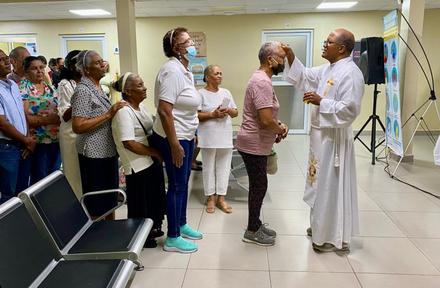 Hospital de Engombe celebra misa de sanaci&oacute;n con motivo de Jornada Mundial del Enfermo