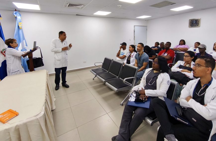 Socializan Protocolo de Prevenci&oacute;n de Violencia Infantil en Hospital de Engombe
