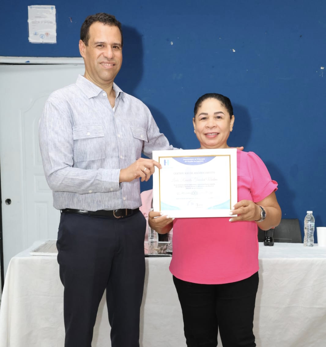 You are currently viewing Departamento de Enfermería del Hospital de Engombe realiza emotivo agasajo en honor al Día Internacional de las Enfermeras